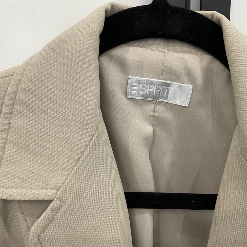 esprit blazer - Picture 2 of 6